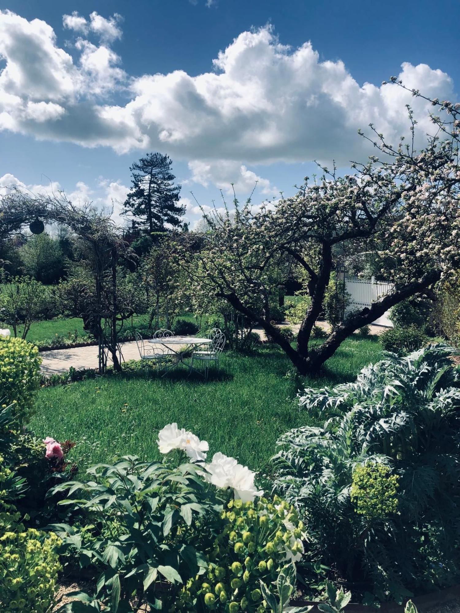 Les Grands Jardins Lodge Giverny Exteriör bild