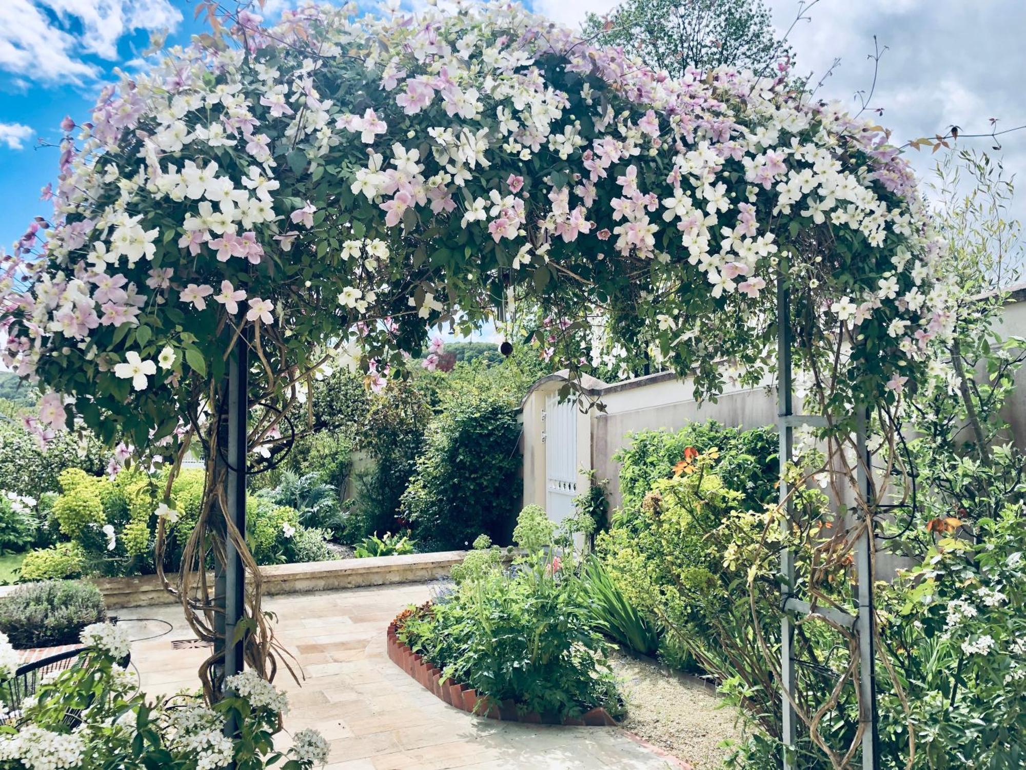 Les Grands Jardins Lodge Giverny Exteriör bild